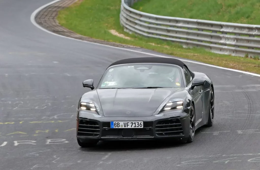 El Porsche Boxster eléctrico pasa la exigente prueba de Nürburgring 1 Motor16 Porsche Boxster electrico (2)