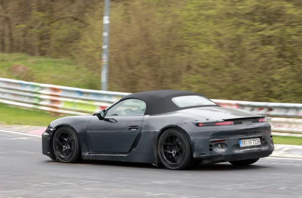 El Porsche Boxster eléctrico pasa la exigente prueba de Nürburgring 10 Motor16 Porsche Boxster electrico 8 Motor16
