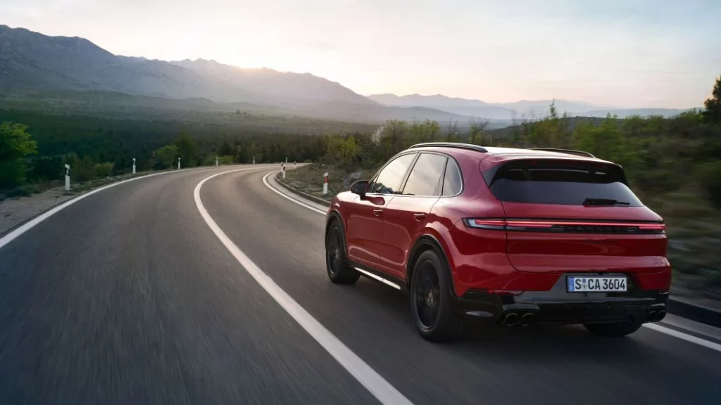 Porsche Cayenne GTS 2024. Más que nunca, el mejor de la gama 9 Motor16 Porsche Cayenne GTS 2024 10 Motor16