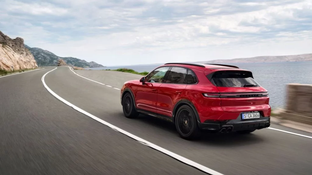 Porsche Cayenne GTS 2024. Más que nunca, el mejor de la gama 18 Motor16 Porsche Cayenne GTS 2024 20 Motor16
