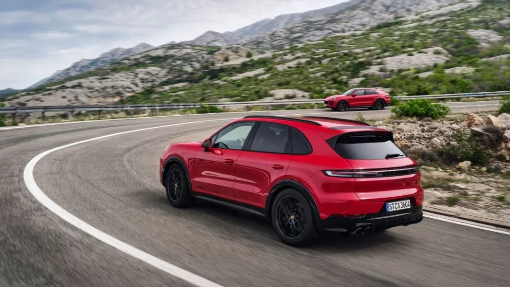 Porsche Cayenne GTS 2024. Más que nunca, el mejor de la gama 6 Motor16 Porsche Cayenne GTS 2024 4 Motor16