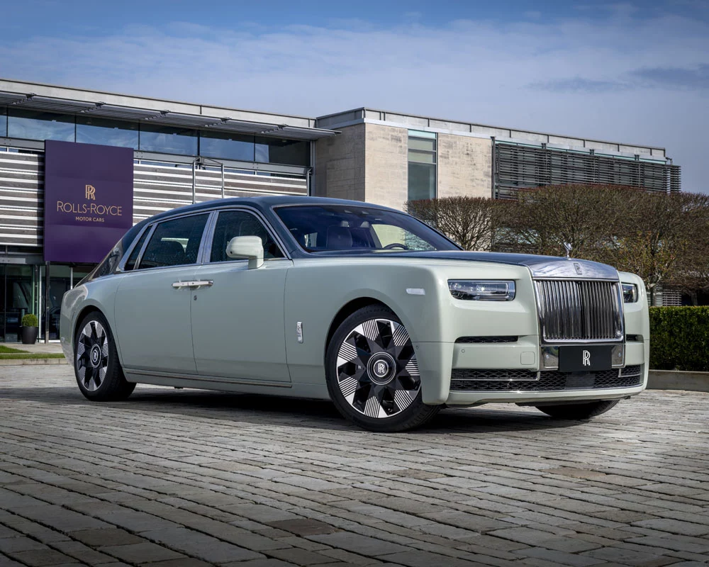 ROLLS ROYCE PHANTOM MAGNETISM 2 Motor16