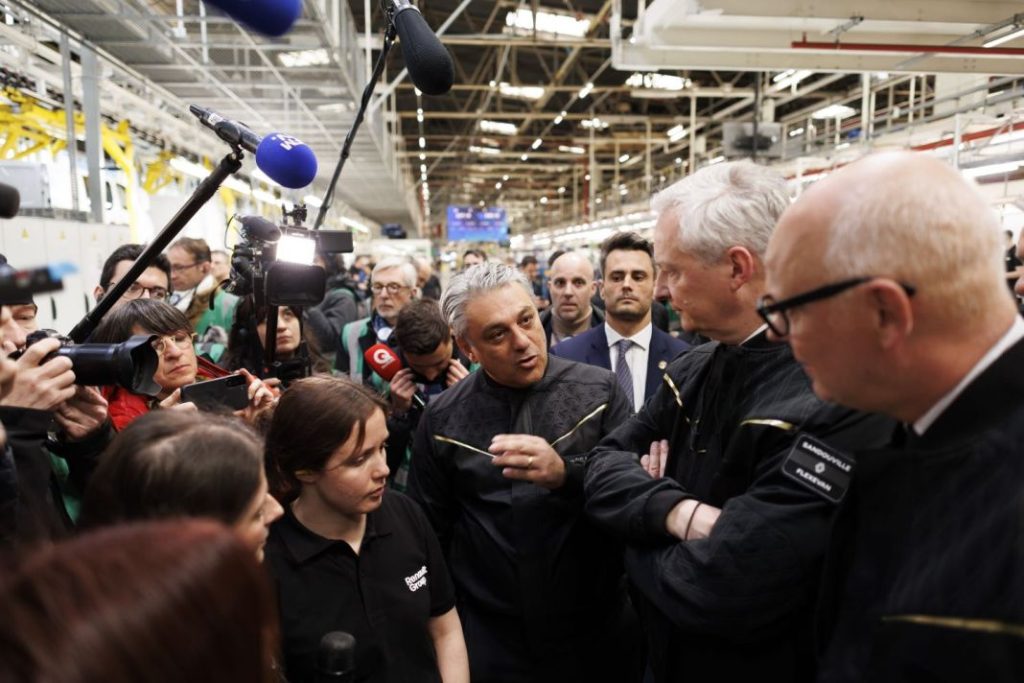 Flexis SAS producirá sus revolucionarios utilitarios eléctricos en la planta de Renault en Sandouville 2 Motor16 Renault Group8217s Sandouville plant is set to build a revolutionary generation of electric LCVs for Flexis SAS 2 Motor16