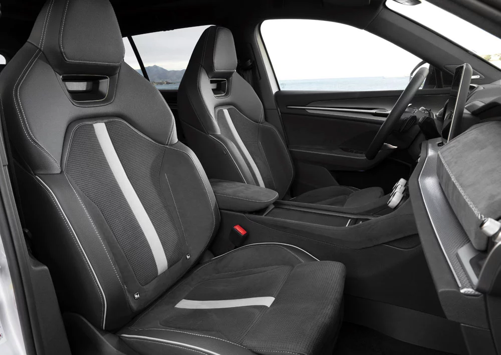 SKODA KODIAQ INTERIOR 2 Motor16