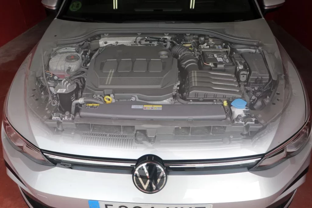 Volkswagen Golf R Line TDI 15 Motor16