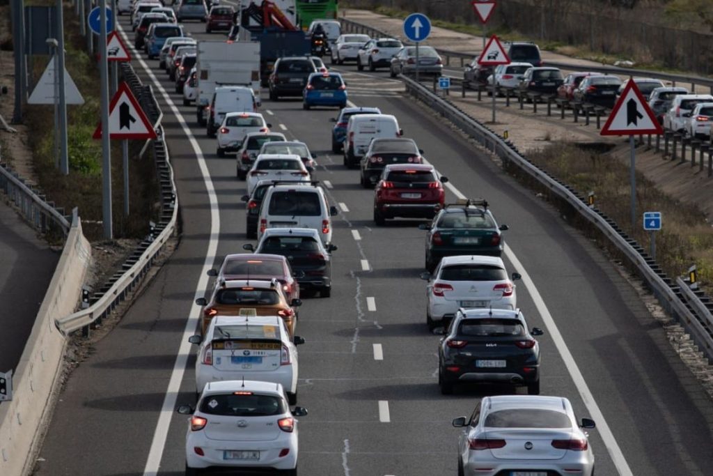 Adiós a los rumores: La DGT confirma lo que va a pasar en las carreteras españolas este verano 50 Motor16 normas