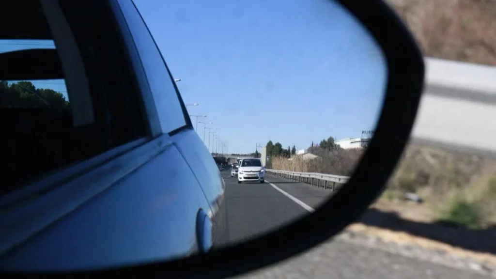 Despídete de adelantar: La DGT mueve ficha para reducir accidentes 180 Motor16 prohibición