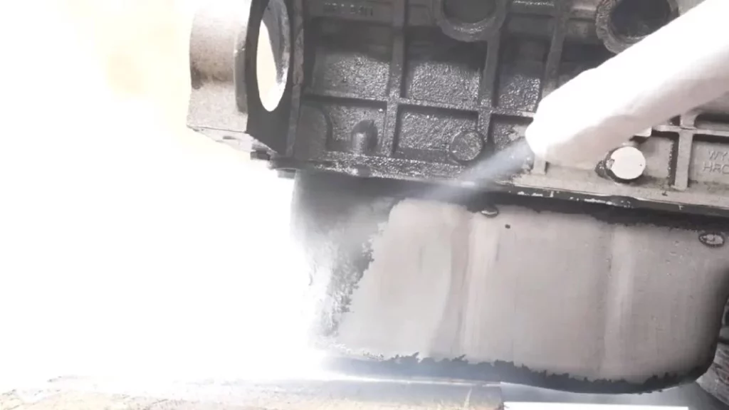 Hielo seco: La nueva moda para dejar tu coche como el primer día 1 Motor16 ¿Cómo cuida al medio ambiente este estilo de limpieza?