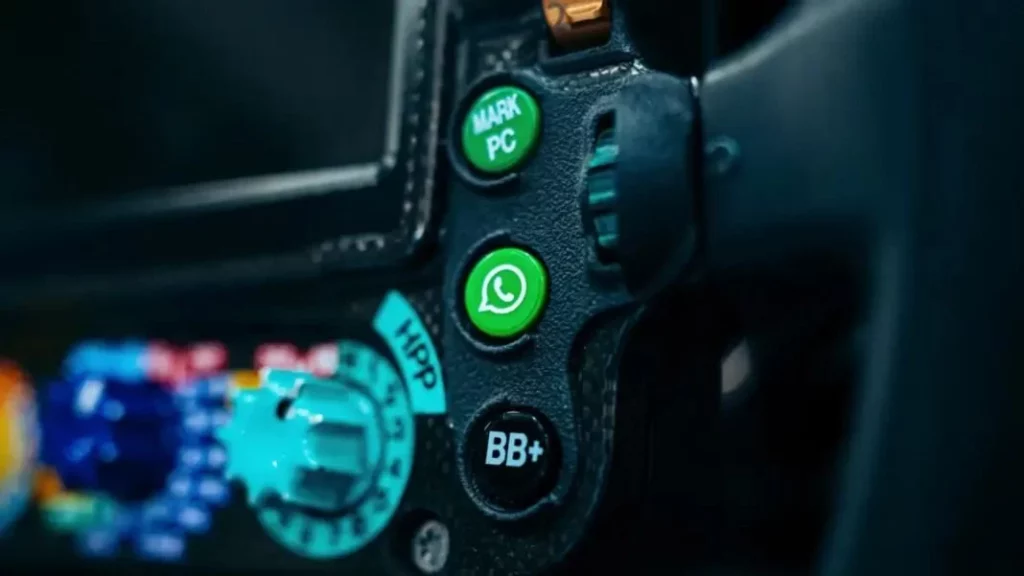 ¿Qué más trae este acuerdo entre Mercedes-Benz y WhatsApp?