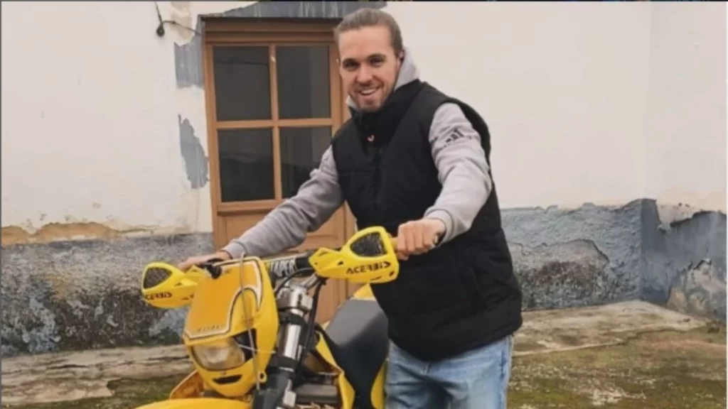 El instagramer que te explica como preparar un Vespino para viajar de Madrid a Marruecos 1 Motor16 ¿Qué distancia hay entre Madrid y Marruecos?