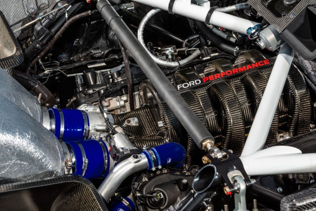 Terminator, Coyote, Cyclone, Predator… Así son los nombres más “molones” de los motores Ford 3 Motor16 motores ford v8 coyote mustang 2 Motor16