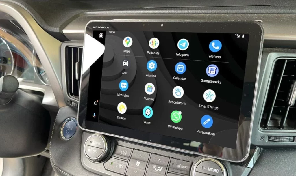 La multa que la DGT te va a poner si has instalado una pantalla Android Auto en tu coche 52 Motor16 DGT