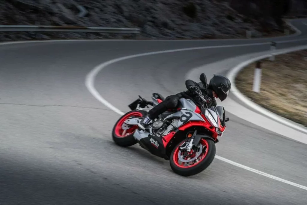Si tu moto aparece en esta lista, la DGT te va a prohibir que pise la calle 172 Motor16 ley