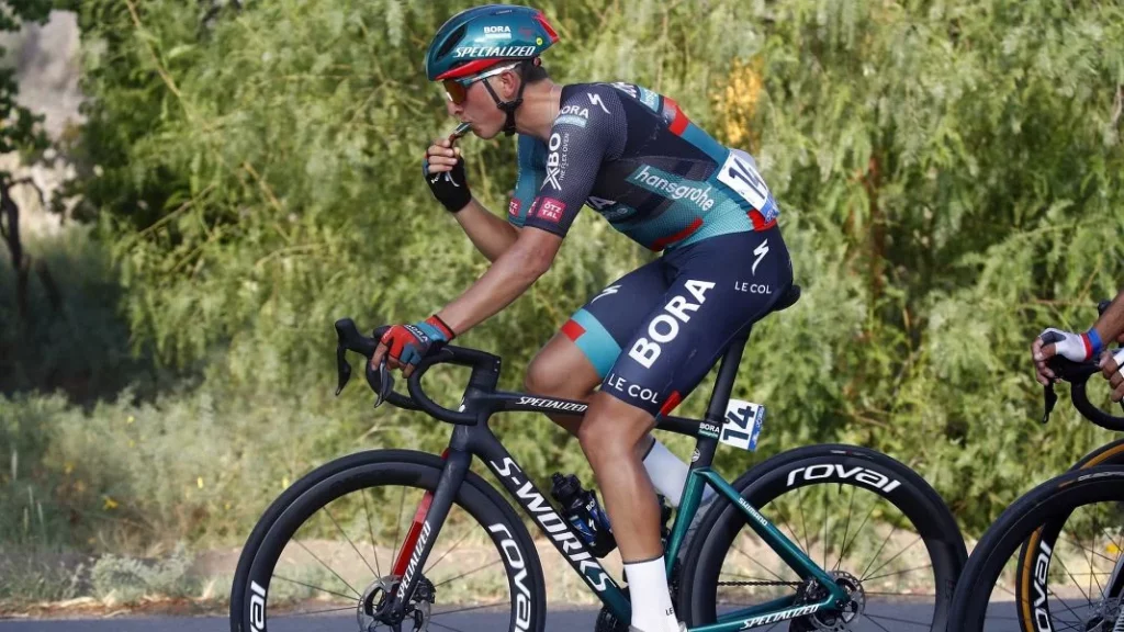 La DGT avisa a los ciclistas: Más de la mitad será multado por este gesto 64 Motor16 sostenible