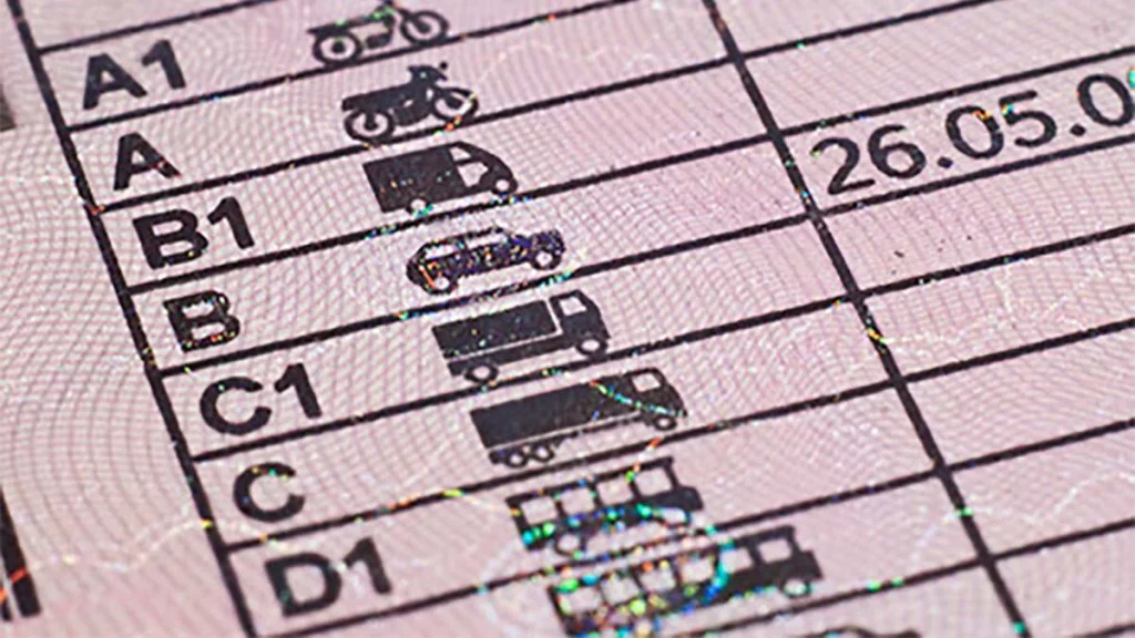 La DGT habla alto y claro sobre el adiós definitivo al carnet para las mayores de 65 años 152 Motor16 enfermedad