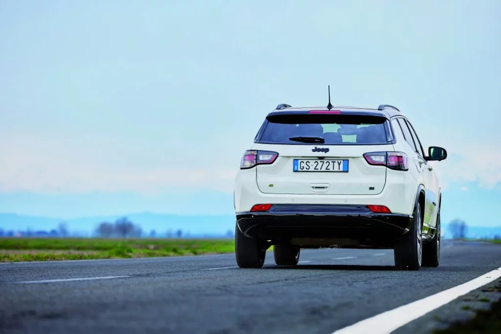 Jeep Renegade y Compass e-Hybrid