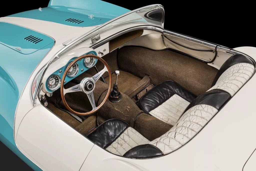 Este Abarth 208 A Spyder es un coche único en el mundo y está a la venta 6 Motor16 1955 Abarth 208 A Spyder RM Sothebys 2 Motor16