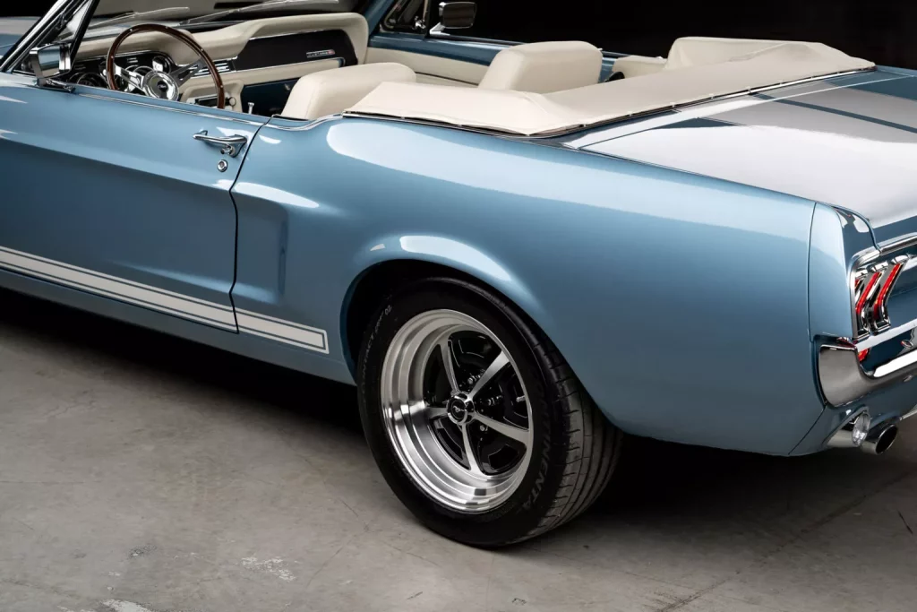 Velocity es capaz de actualizar tu clásico Ford Mustang de los años ‘60 16 Motor16 1968 Ford Mustang Velcoity restomod 13 Motor16