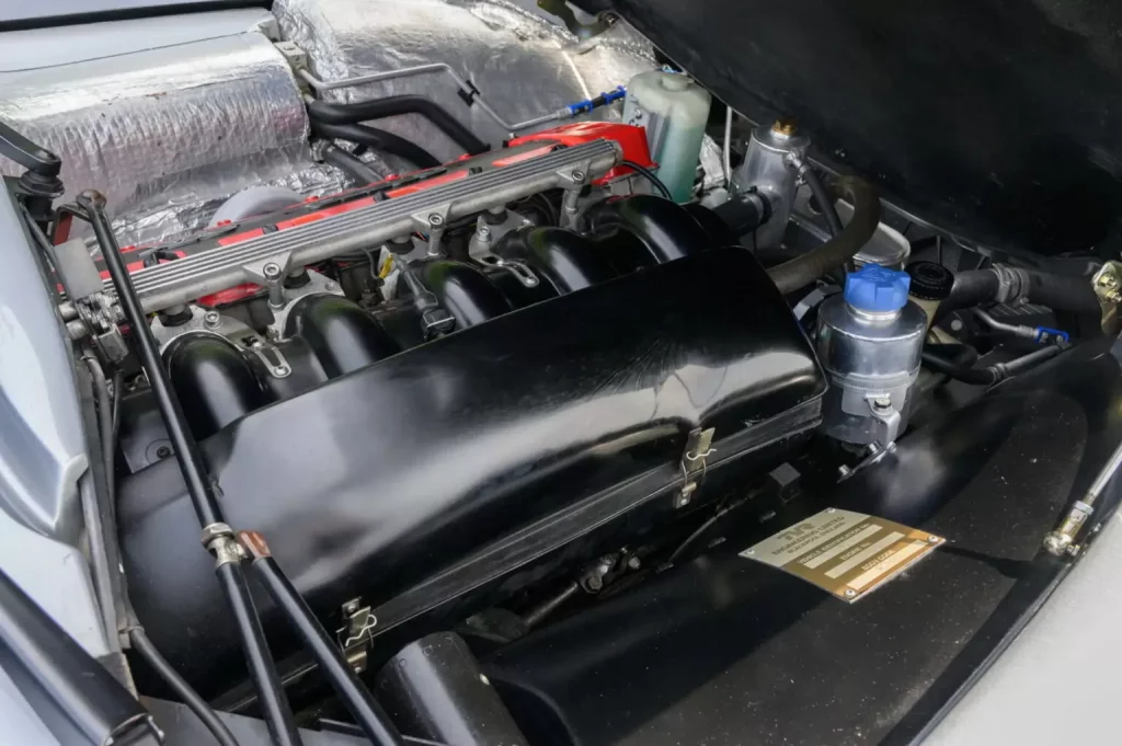 2002 TVR T350 C. Subasta. Imagen motor.