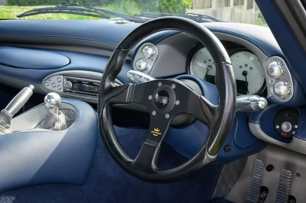 2002 TVR T350 C. Subasta. Imagen interior.