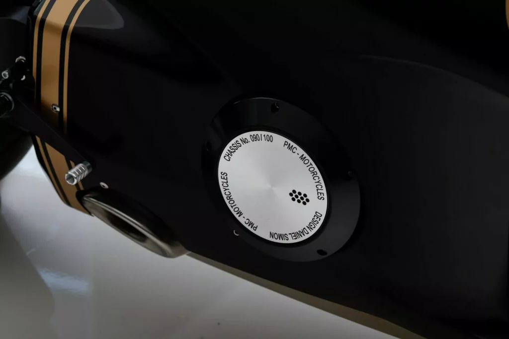 2014 Lotus C-01 John Player Special. Imagen motor.