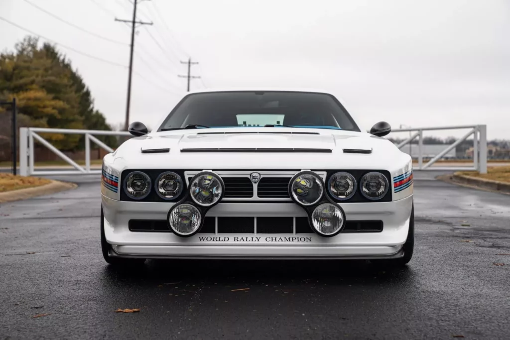 El único Kimera EVO37 'Martini 7' se vende por una auténtica fortuna 6 Motor16 2023 Kimera EVO37 Martini 7 2 Motor16