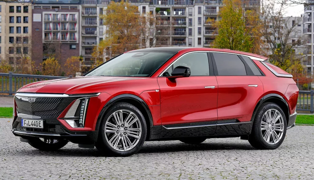 El Cadillac Lyriq aterriza en Europa. Más caro que en USA, pero interesa 4 Motor16 2024 Cadillac Lyriq Alemania 2 Motor16