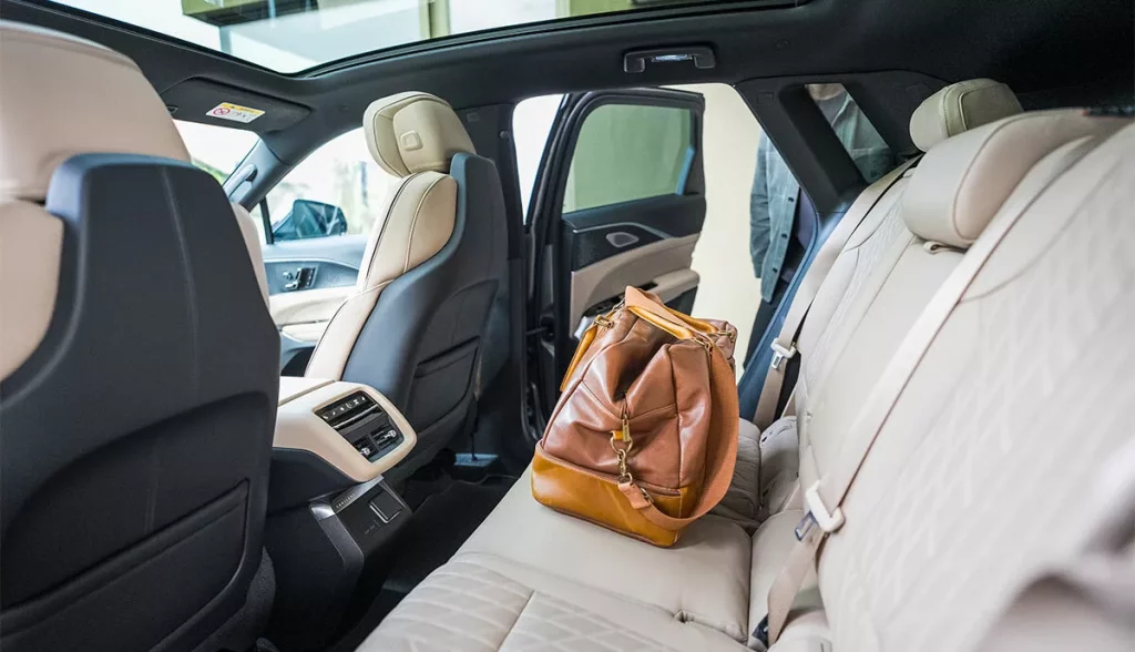 El Cadillac Lyriq aterriza en Europa. Más caro que en USA, pero interesa 11 Motor16 2024 Cadillac Lyriq Alemania 9 Motor16