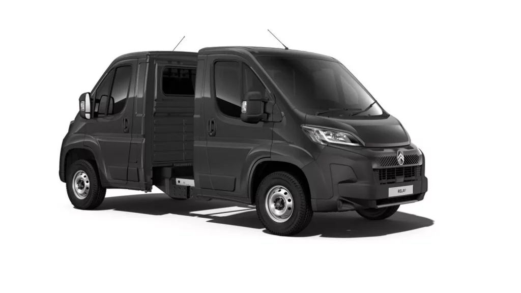 2024 Citroen Jumper Back To Back 9 Motor16