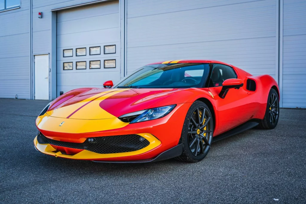 El Ferrari 296 GTB de Ronald McDonald existe. Y está a la venta 6 Motor16 2024 Ferrari 296 GTB McDonalds SBX 2 Motor16