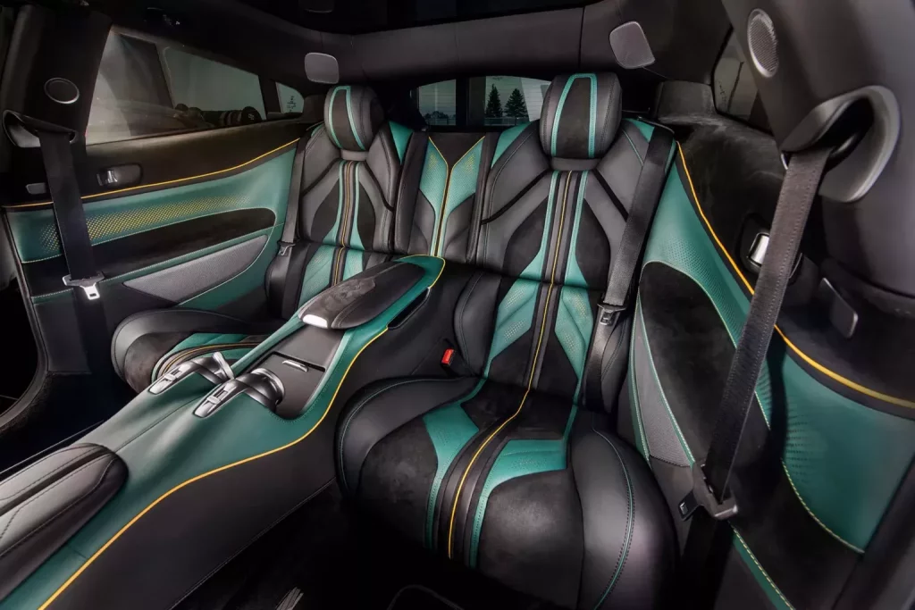 Carlex construye un Ferrari GTC4Lusso con un interior único 1 Motor16 2024 Ferrari GTC4Lusso Carlex Design. Imagen interior.