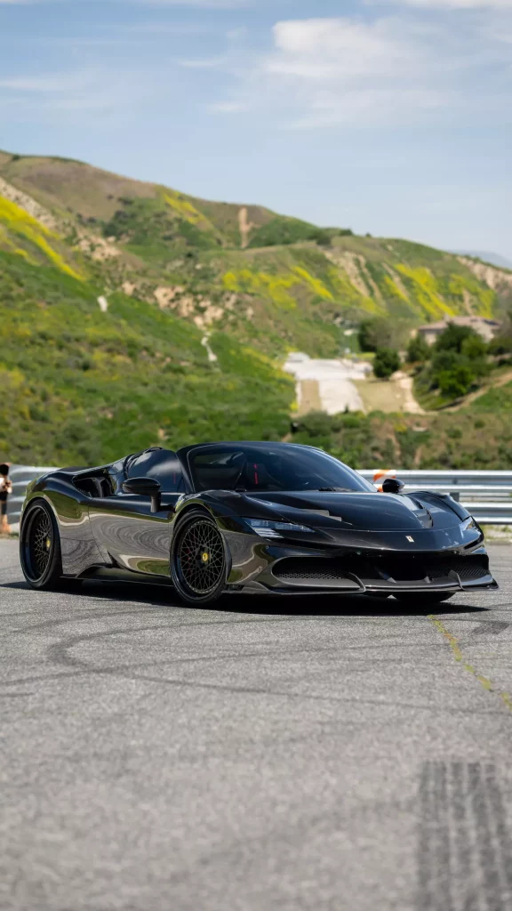 1016 Industries viste tu Ferrari SF90 de fibra de carbono por una fortuna 15 Motor16 2024 Ferrari SF90 by 1016 Industries 10 Motor16