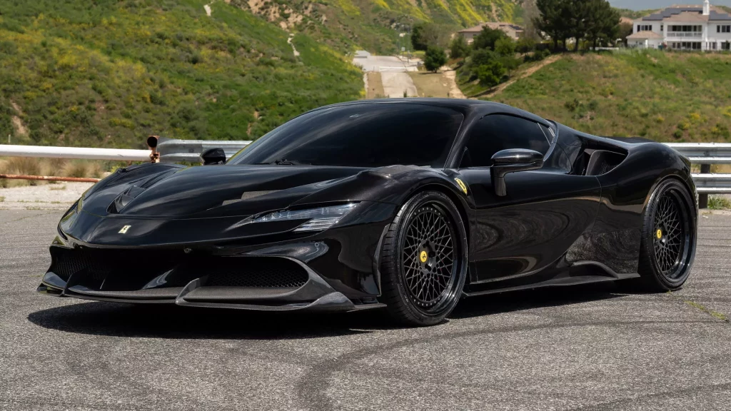 1016 Industries viste tu Ferrari SF90 de fibra de carbono por una fortuna 7 Motor16 2024 Ferrari SF90 by 1016 Industries 2 Motor16