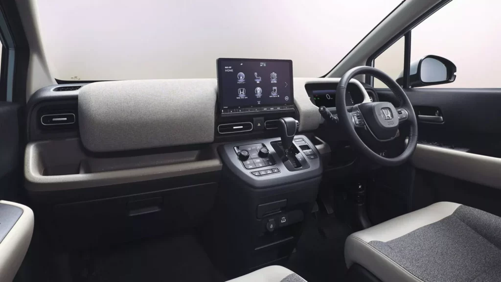2024 Honda Freed 6 Motor16