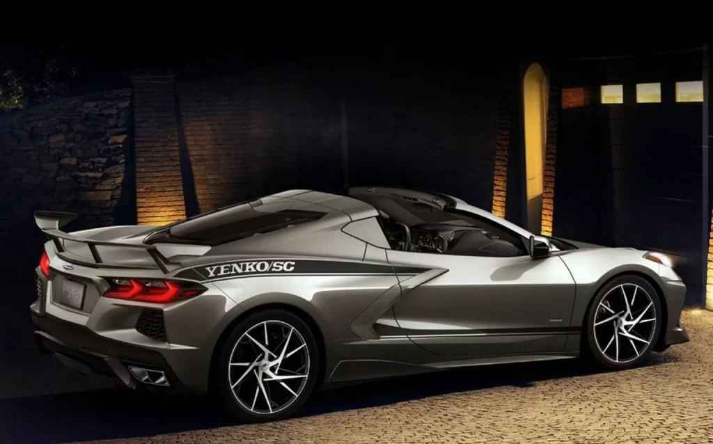 Más que un Corvette cuesta la mejora de Specialty Vehicle Engineering con 1.000 CV 2 Motor16 2024 SVE Chevrolet Corvette Yenko S/C. Imagen trasera.