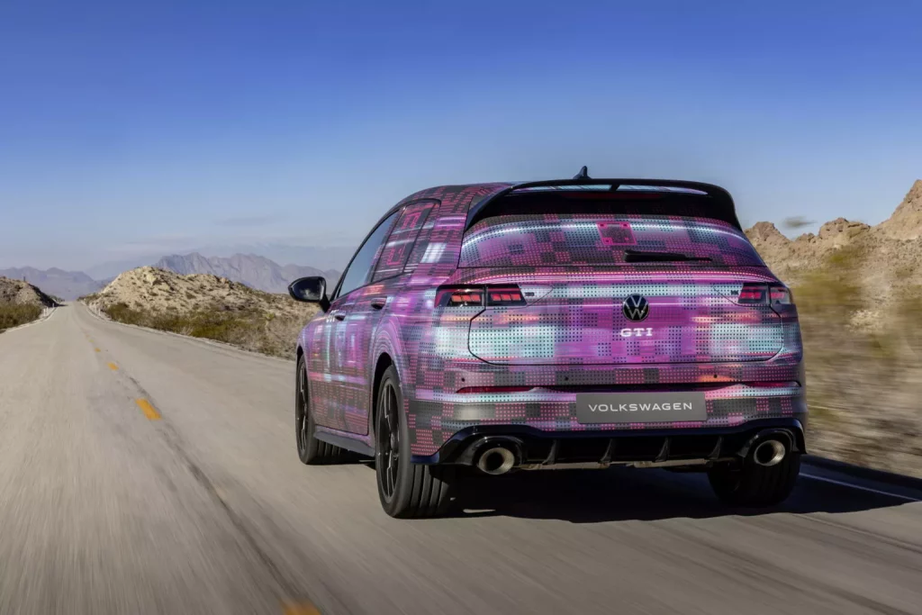 2024 Volkswagen Golf GTI Clubsport. Teaser. Imagen trasera.