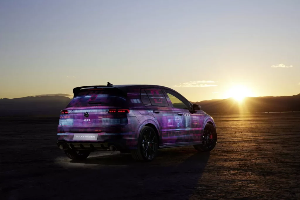 2024 Volkswagen Golf GTI Clubsport. Teaser. Imagen estática.