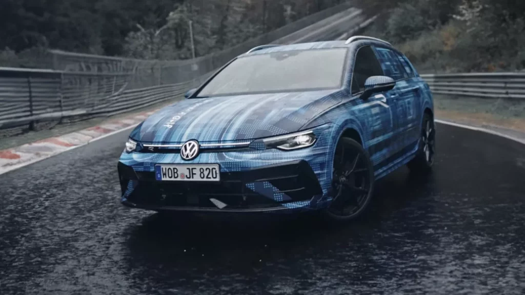 El Volkswagen Golf R conservará su práctica carrocería Variant 1 Motor16 2024 Volkswagen Golf R Variant. Imagen Teaser.