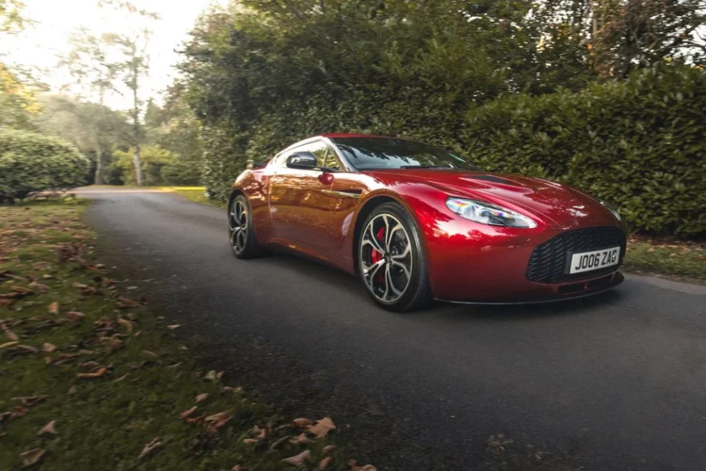 Un paseo por la historia de Zagato 12 Motor16 ASTON MARTIN V12 VANTAGE ZAGATO 1 Motor16
