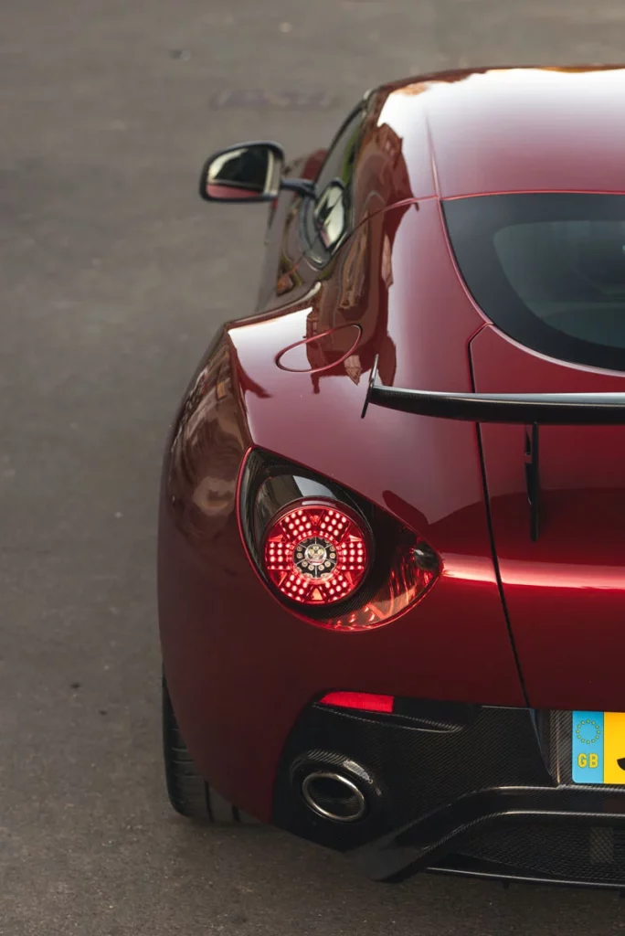 Un paseo por la historia de Zagato 14 Motor16 ASTON MARTIN V12 VANTAGE ZAGATO 3 Motor16