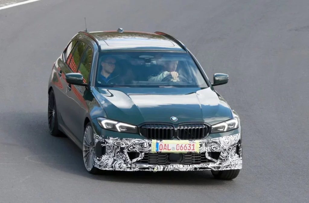 Alpina B3 Touring 4 Motor16