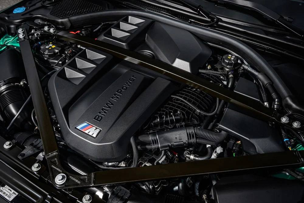 BMW M4 CS 16 Motor16