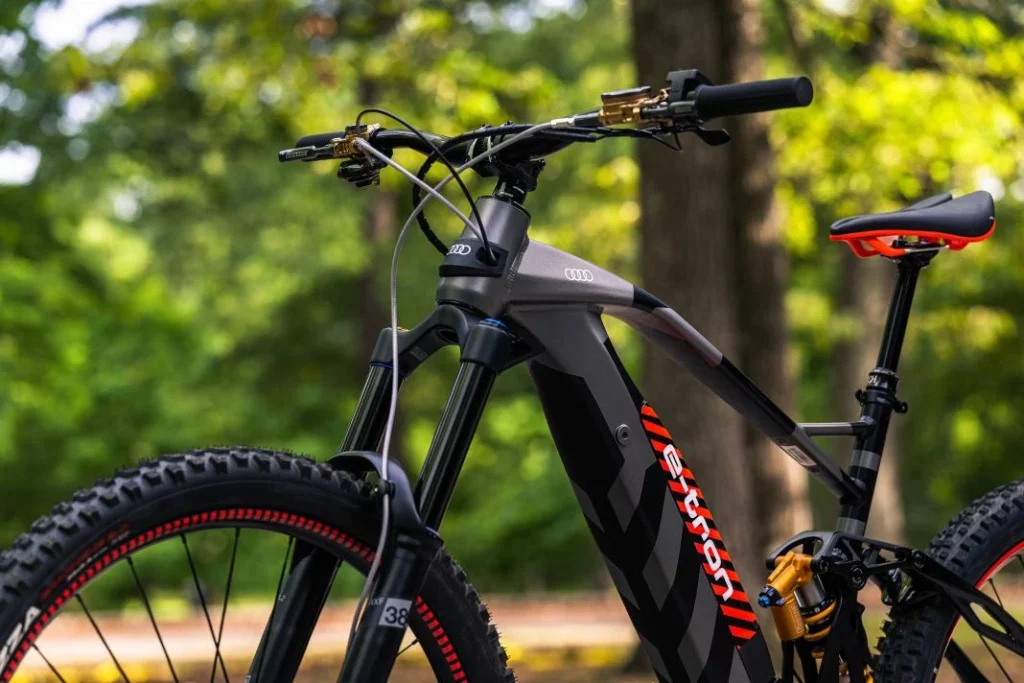 Bicicleta electrica Audi Fantic 12 Motor16