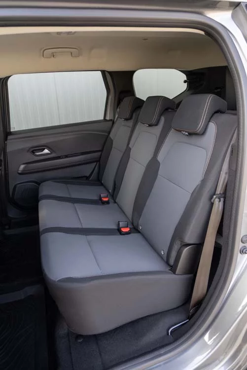 Dacia Jogger Hybrid 13 Motor16