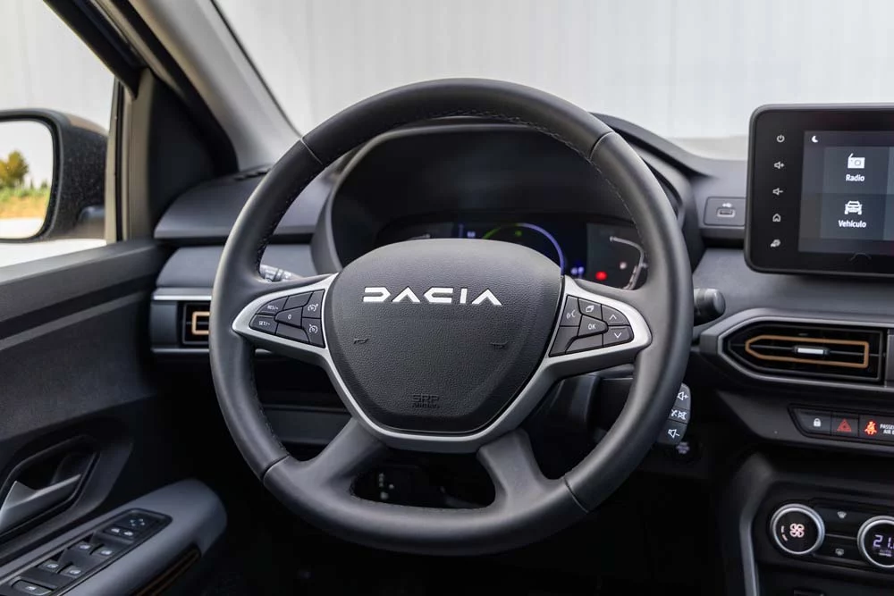 Dacia Jogger Hybrid 8 Motor16