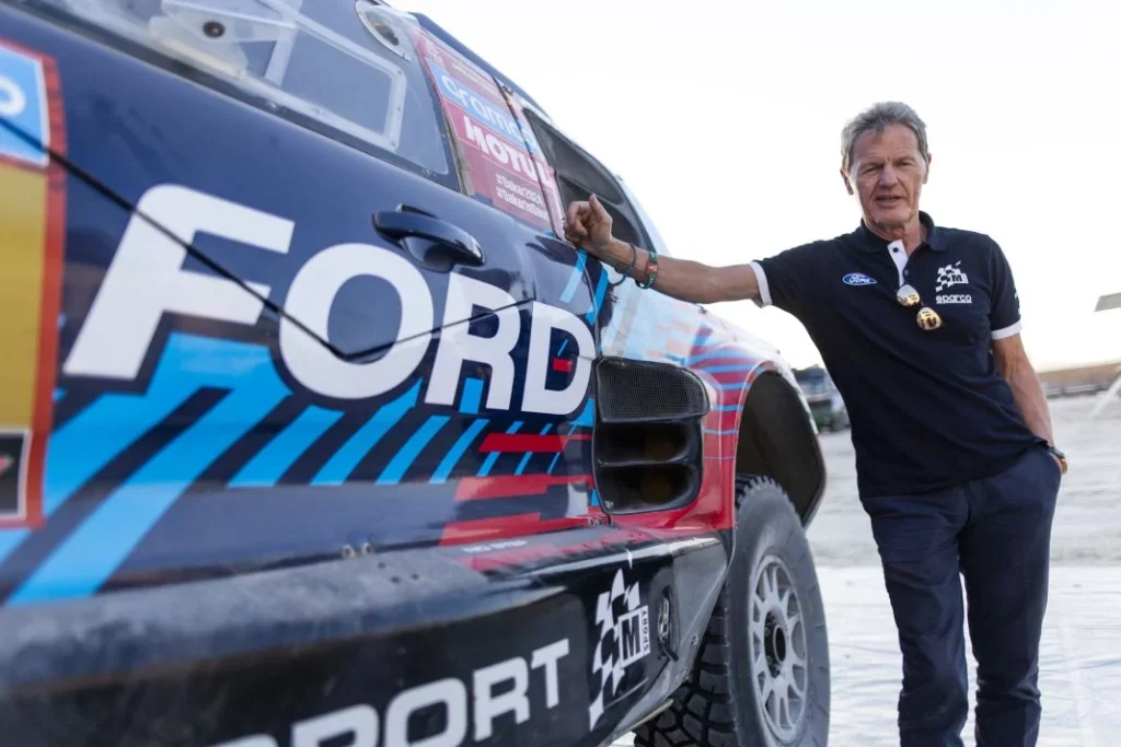 Con Ford en el Dakar: la inagotable ambición de Carlos Sainz por ganarse a sí mismo 1 Motor16 EuropaPress 5679664 wilson malcolm gbr m sport team chairman portrait during the stage of the Motor16