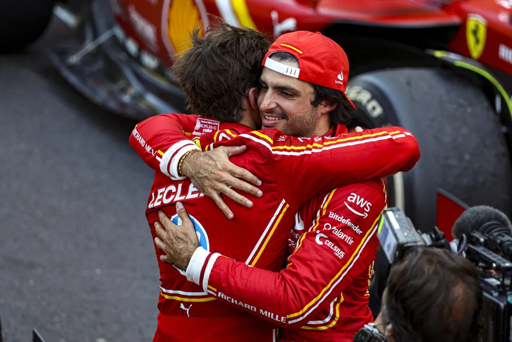 El día que el GP de Mónaco hizo por fin justicia a su hijo pródigo 6 Motor16 EuropaPress 5988511 leclerc charles mco scuderia ferrari sf 24 celebrate his win and sainz Motor16