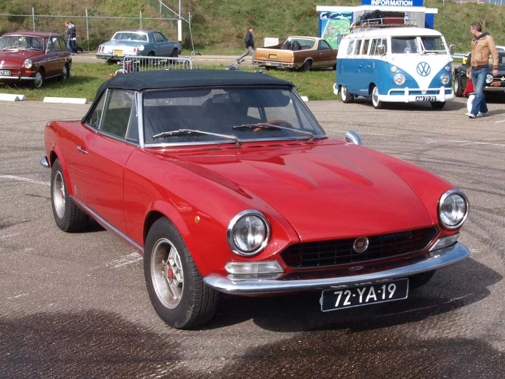 Fiat 124 Spider
