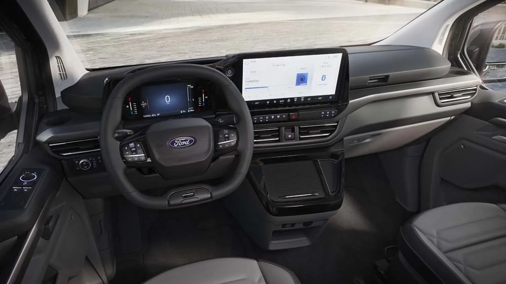 Ford E-Tourneo Custom, ya puedes reservar este 'transporte' eléctrico 3 Motor16 Ford E-Tourneo Custom