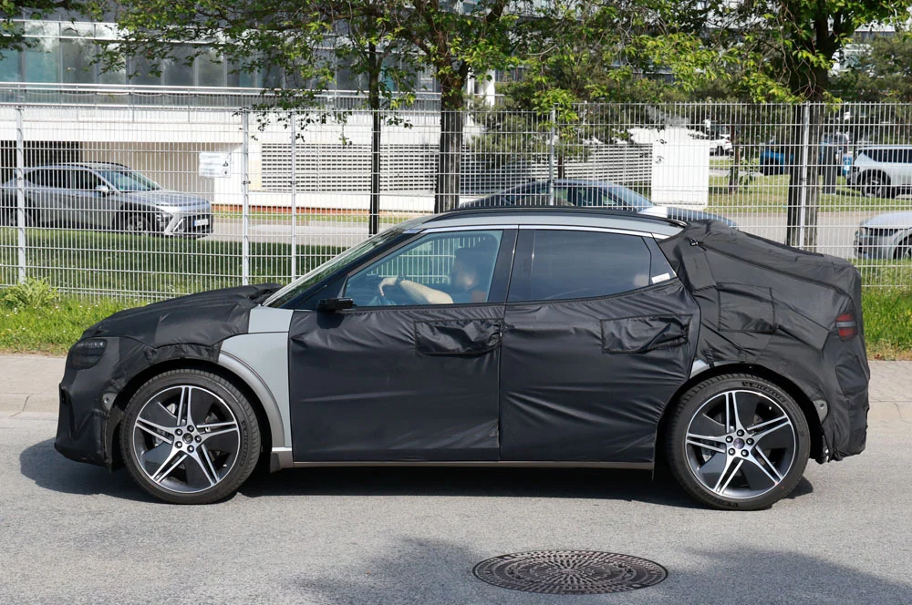 Genesis GV60; el 'gemelo' del Hyundai Ioniq 5 también se renueva 15 Motor16 Genesis GV60 facelift 12 Motor16